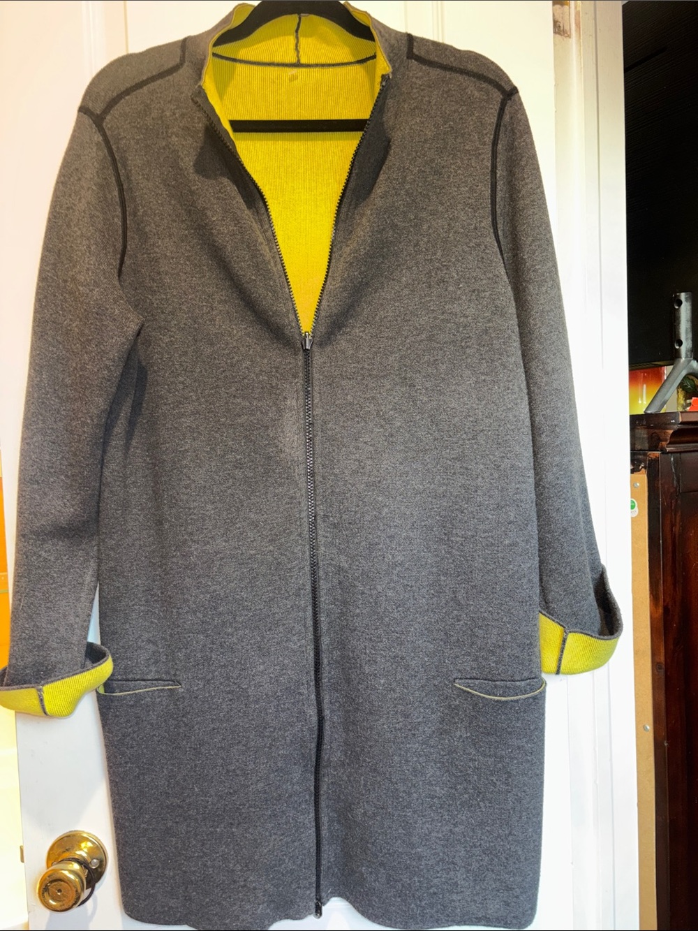 ANTHROPOLOGIE…OLIVER BY ESCIO FOR ANTHRO GRAY FULL ZIP SWEATER WITH TWO POCKETS